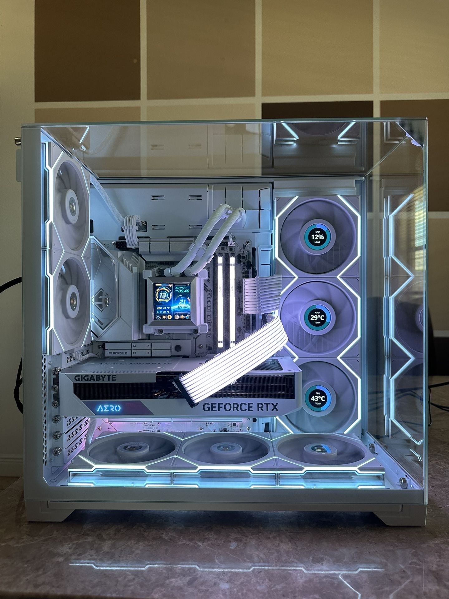 (9800X3D/4070Ti SUPER) Gaming PC - 32GB DDR5, 2TB NVME, 360mm LCD AIO, LIAN LI LCD FANS