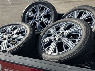 22” Toyota Tundra Capstone Oem Wheels 