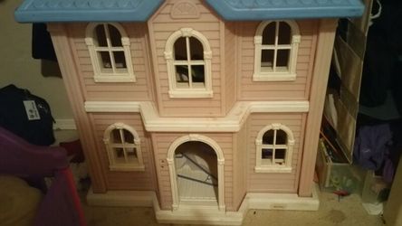 Doll house
