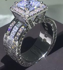 Wedding ring/engagement ring