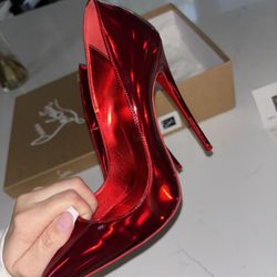 Louboutin So Kate 