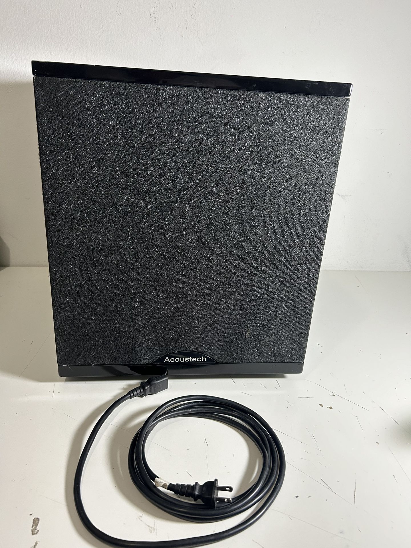 1 Bic America Acoustech H100 Subwoofers ,150w Rms ,500w Max
