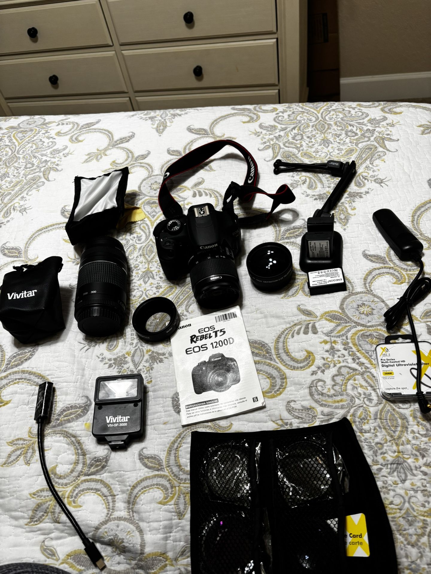 E05 Rebel Canon Bundle