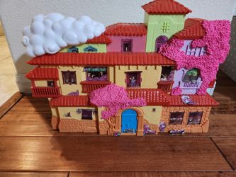 Disney Encanto Madrigal House Playset