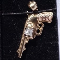 14k Charm