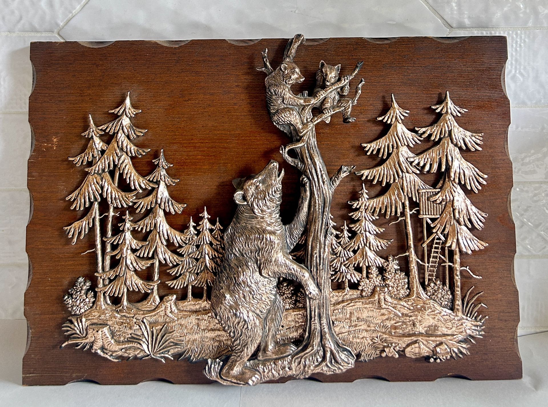 Vintage Wood And Copper 3D Bear-Themed Wall Plaque