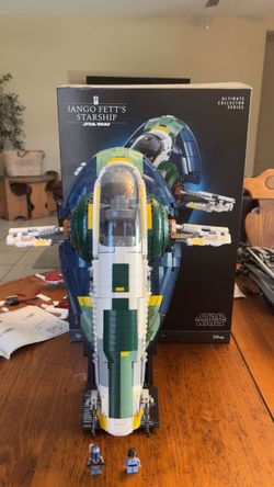 LEGO Star Wars Jango Fett's Starship UCS