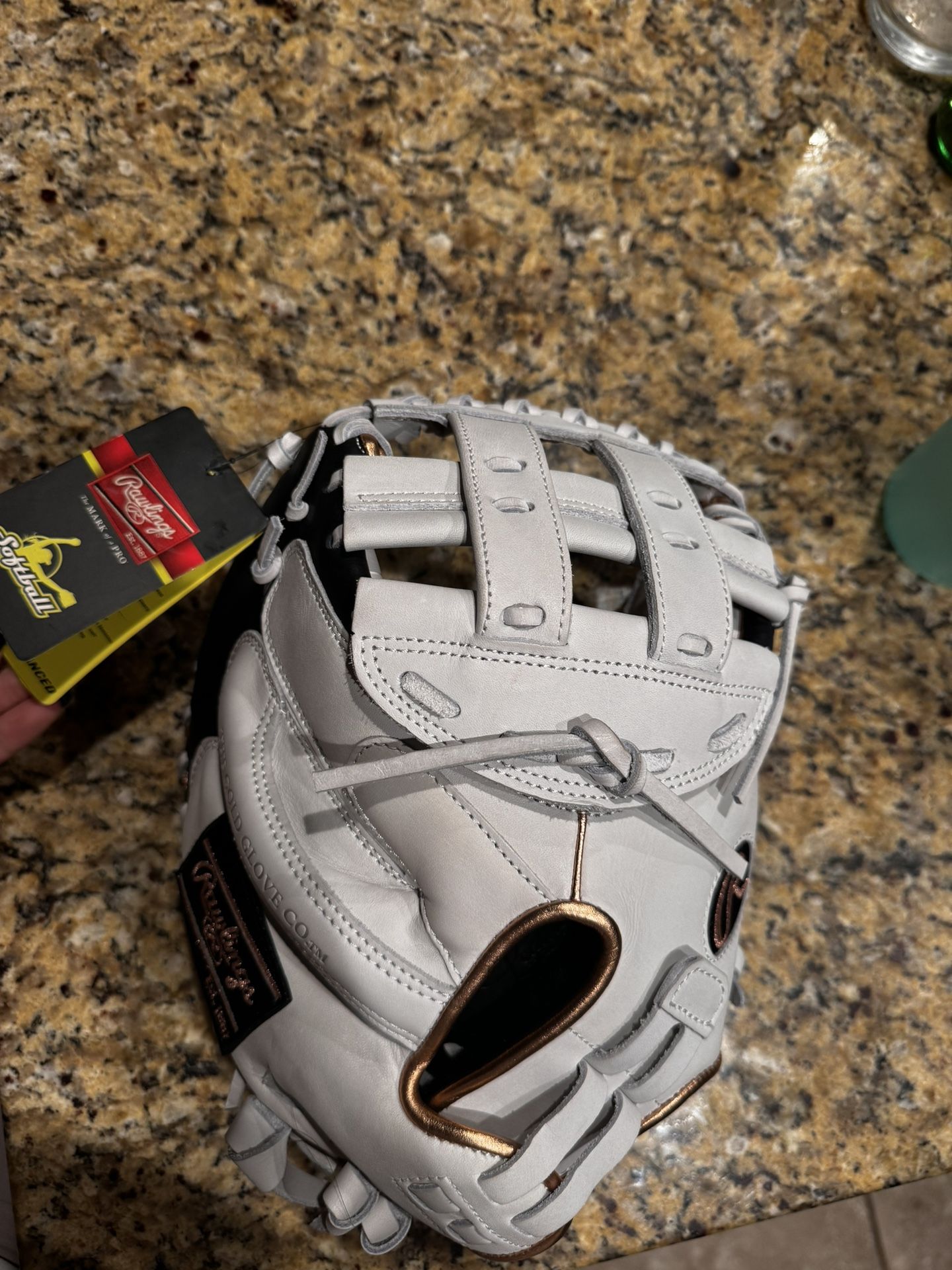 Rawlings Liberty Advanced 33 inch Fastpitch Softball Catchers Glove