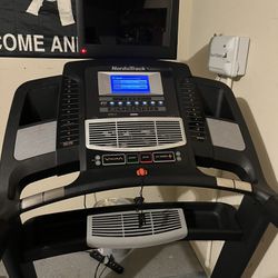 7700 Nordic track treadmill 
