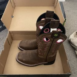 John Deer Women’s boots 7.5W