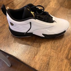 Jordan Max Aura 6s