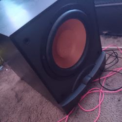 Two Front Speakers Powered Subwoofer