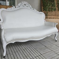 Beautiful Love Seat!