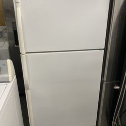 Kenmore Top And Bottom Refrigerator 