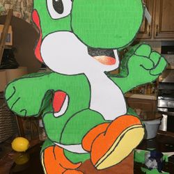 Yoshi Piñata