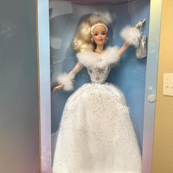 2002 Winter's Reflection Barbie Doll 1996