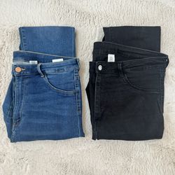 4 Pairs Of Jeans 