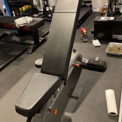 Precor Discovery Series Commercial Adjustable Bench - Retails For $1,250!