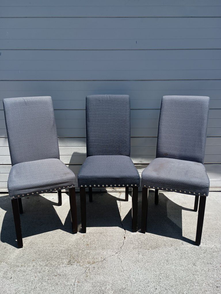 3 Chairs $10
