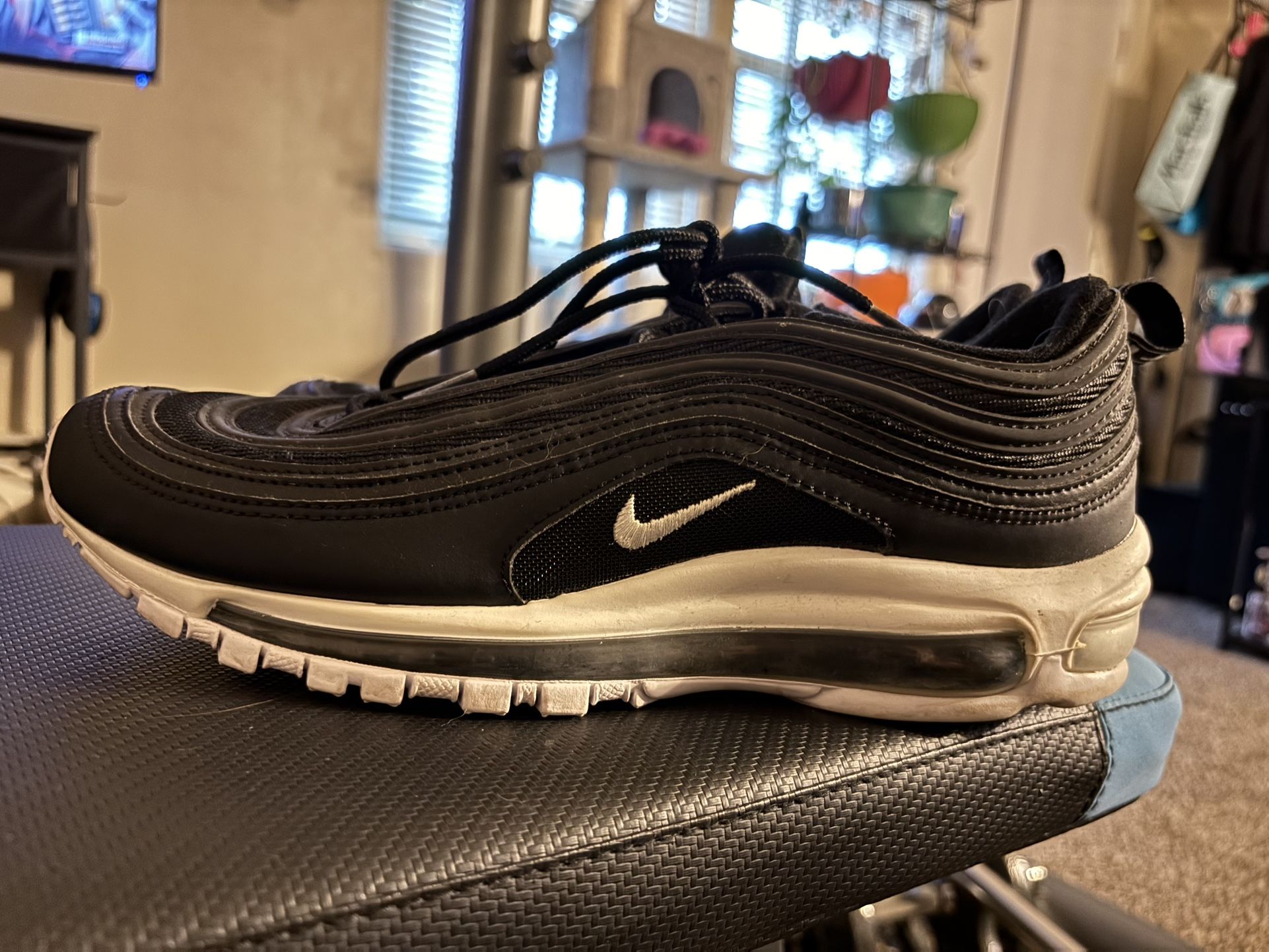 Size 10 Nike Shoe $25