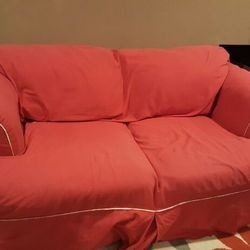 Super comfy loveseat