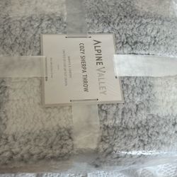 NEW Sherpa Throw