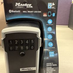 Bluetooth Lock Box - Master Lock - New