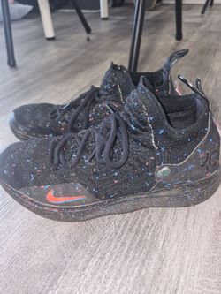 Size 9 Nike Zoom KD 11 confetti