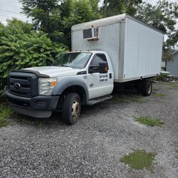 2012 Ford 550