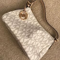 Authentic Michael Kors purse