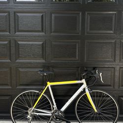 Scattante W330 Road Bike 