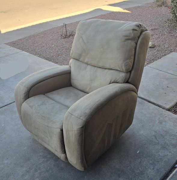 Beautiful Tan Recliner Rocking Chair + Free Delivery