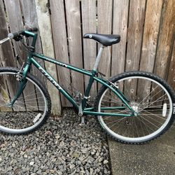 Mountain Bike. GIANT BRAND