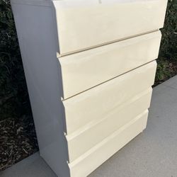 Lane Furniture White Chest of Drawers/Dresser/Highboy