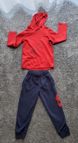 Boy's Nike Outfit Size 5/6