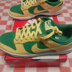 Nike Dunk Low (Reverse Brazil) Size 10.5 