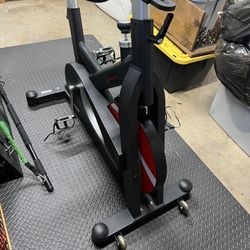 Sunny Health Magnetic Belt Drive Cycling Bike for Sale in Chula Vista CA OfferUp