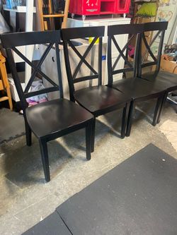Nice 4 black wood dining chairs ( MADE IN VIETNAM