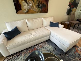 Modern Cream Sectional Sofa with Chaise – Great Condition