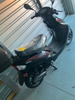 Moped scooter 50cc