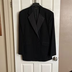 Tuxedo Formal Size 37 Long.  