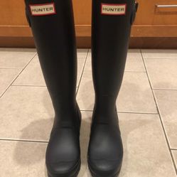 Women HUNTER Rain Boots Size 5- Navy Blue