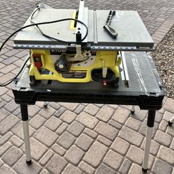 Table Saw With Table