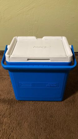 PARTY STACKER COOLER (20 Can) - Model No. 6224 Stackable COLEMAN (BLUE & WHITE)