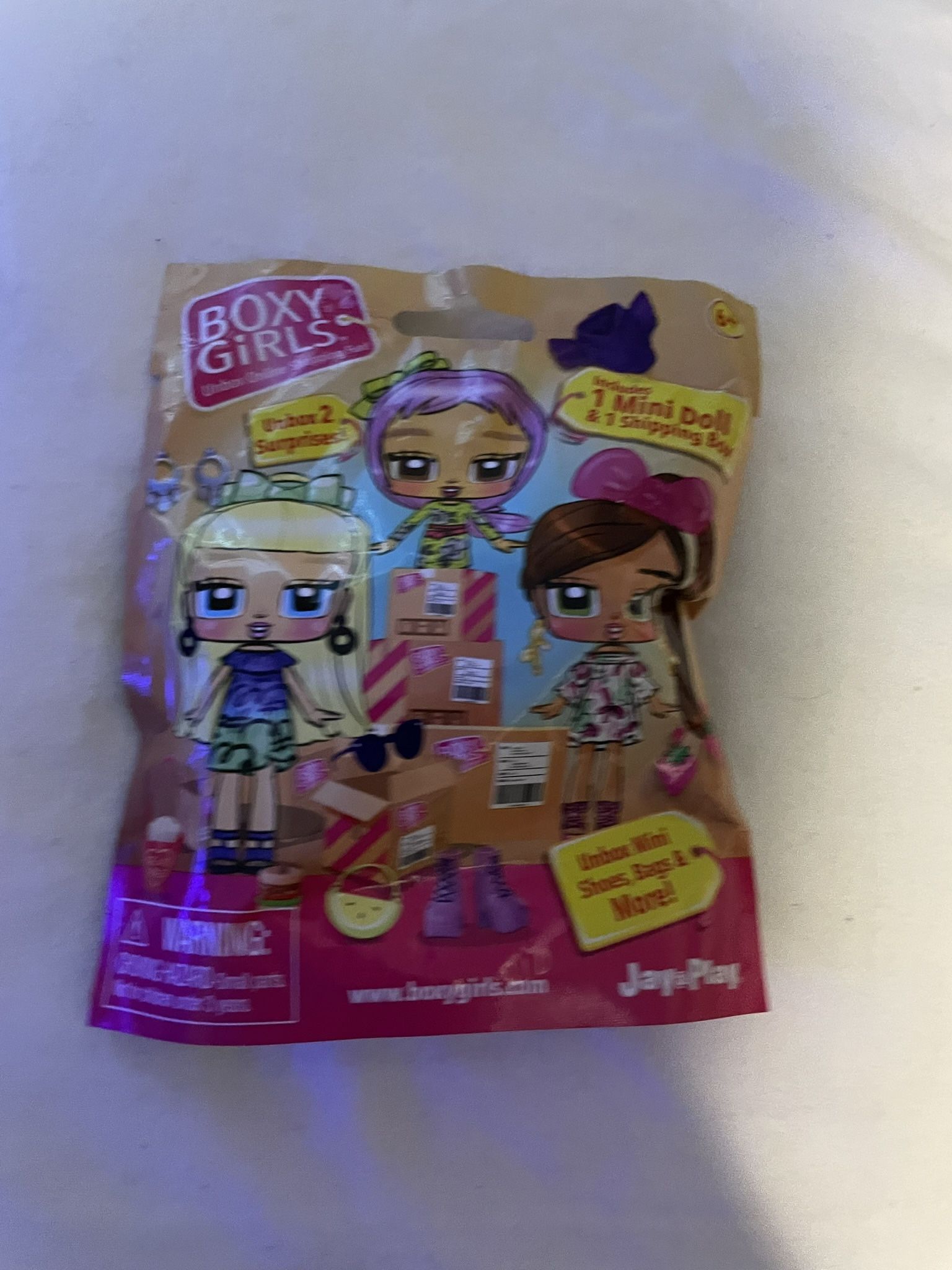 boxy girls 1 mini doll with shoes snd bag