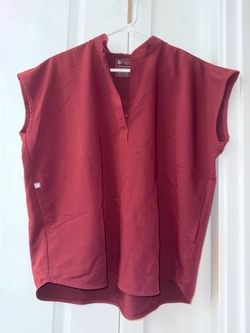 FIGS M top, S bottoms