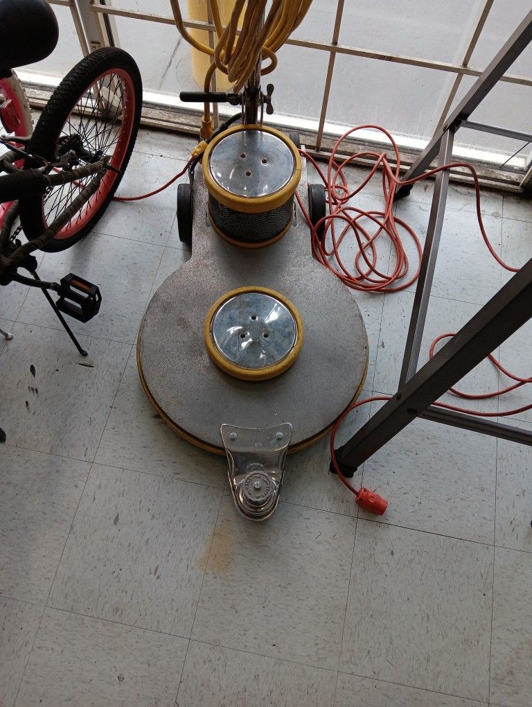 MECURY ELECTRIC FLOOR BUFFER