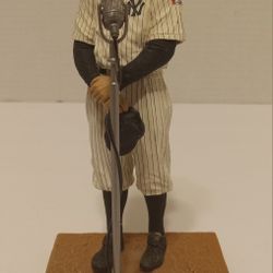Lou Gehrig Figurine 
