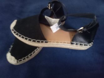 Women's size 8 shoes
