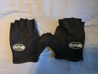 Altus Fingerless Mesh Gloves, Weight Lifting Belt And Series 8 Weight Loss Belt